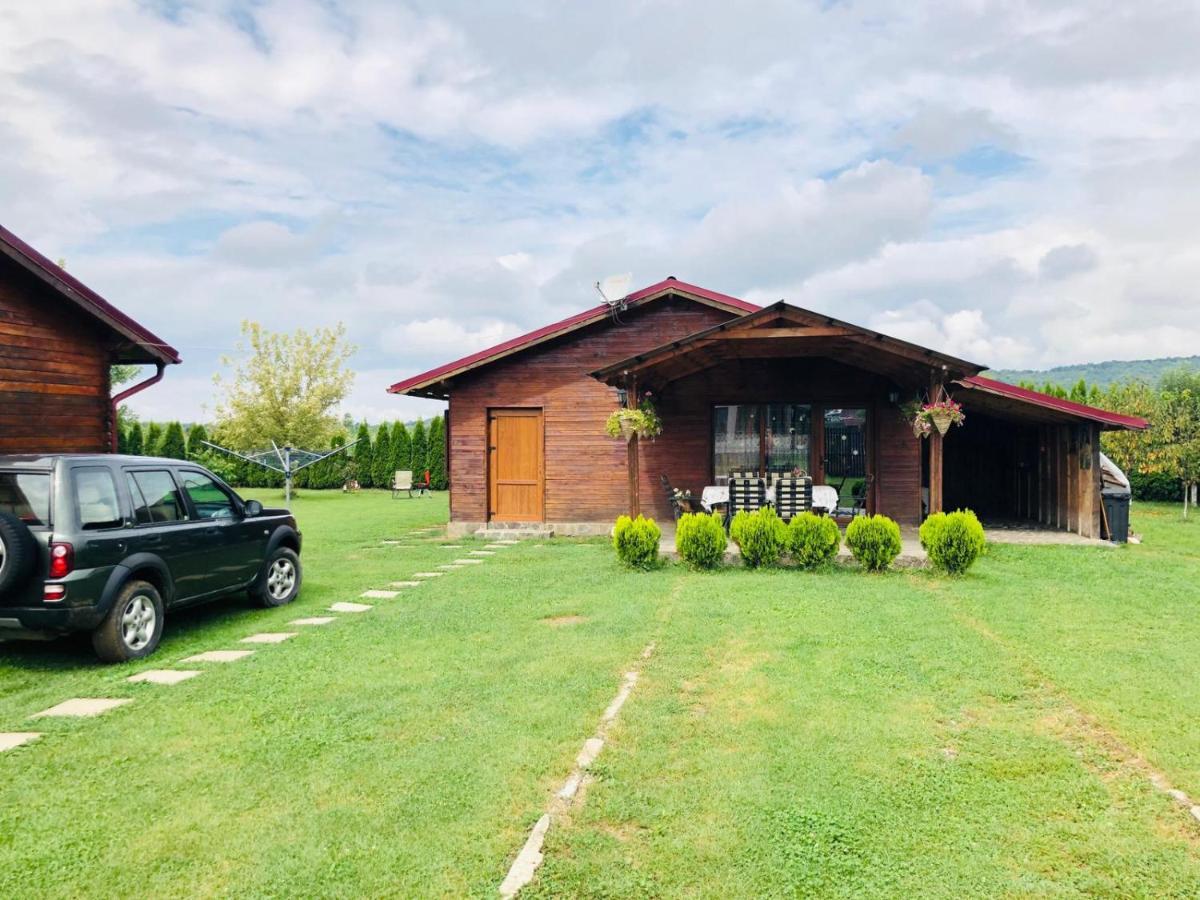 Casa De La Lac Sighetu Marmaţiei Екстериор снимка
