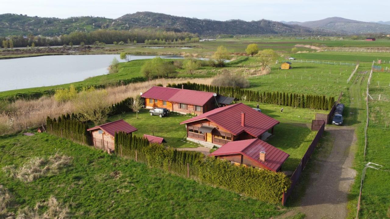 Casa De La Lac Sighetu Marmaţiei Екстериор снимка