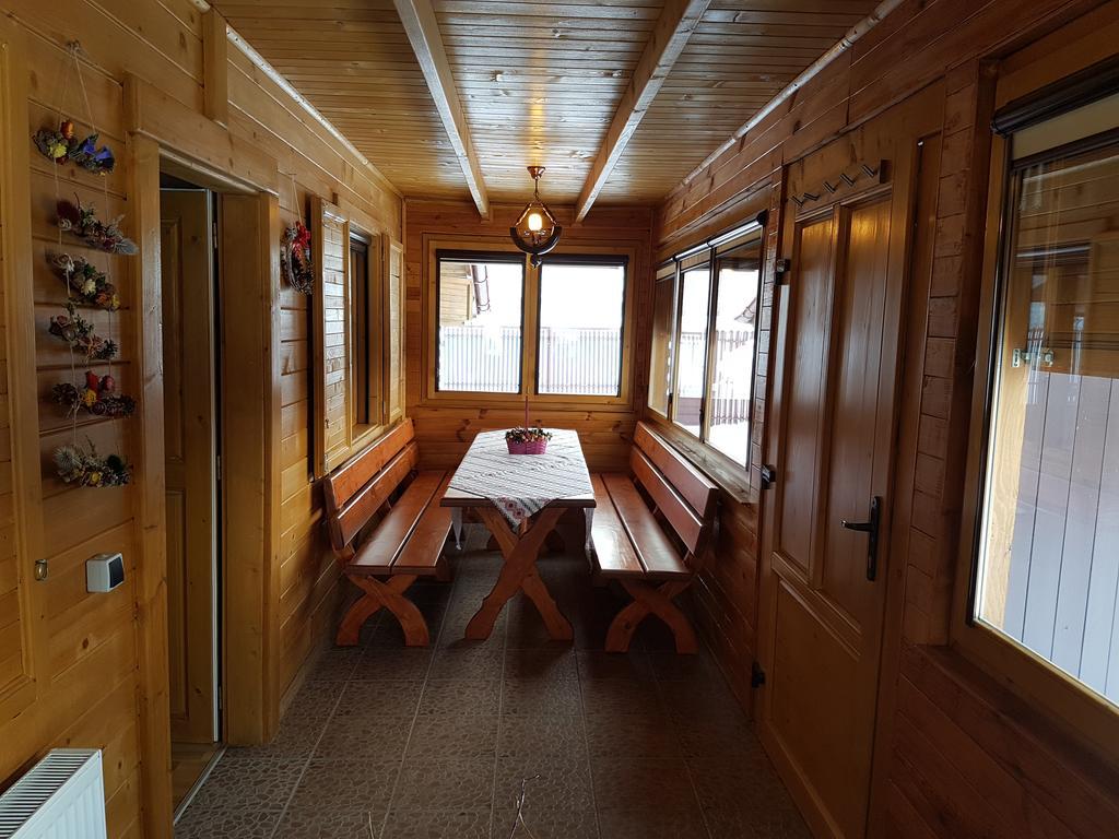 Casa De La Lac Sighetu Marmaţiei Екстериор снимка