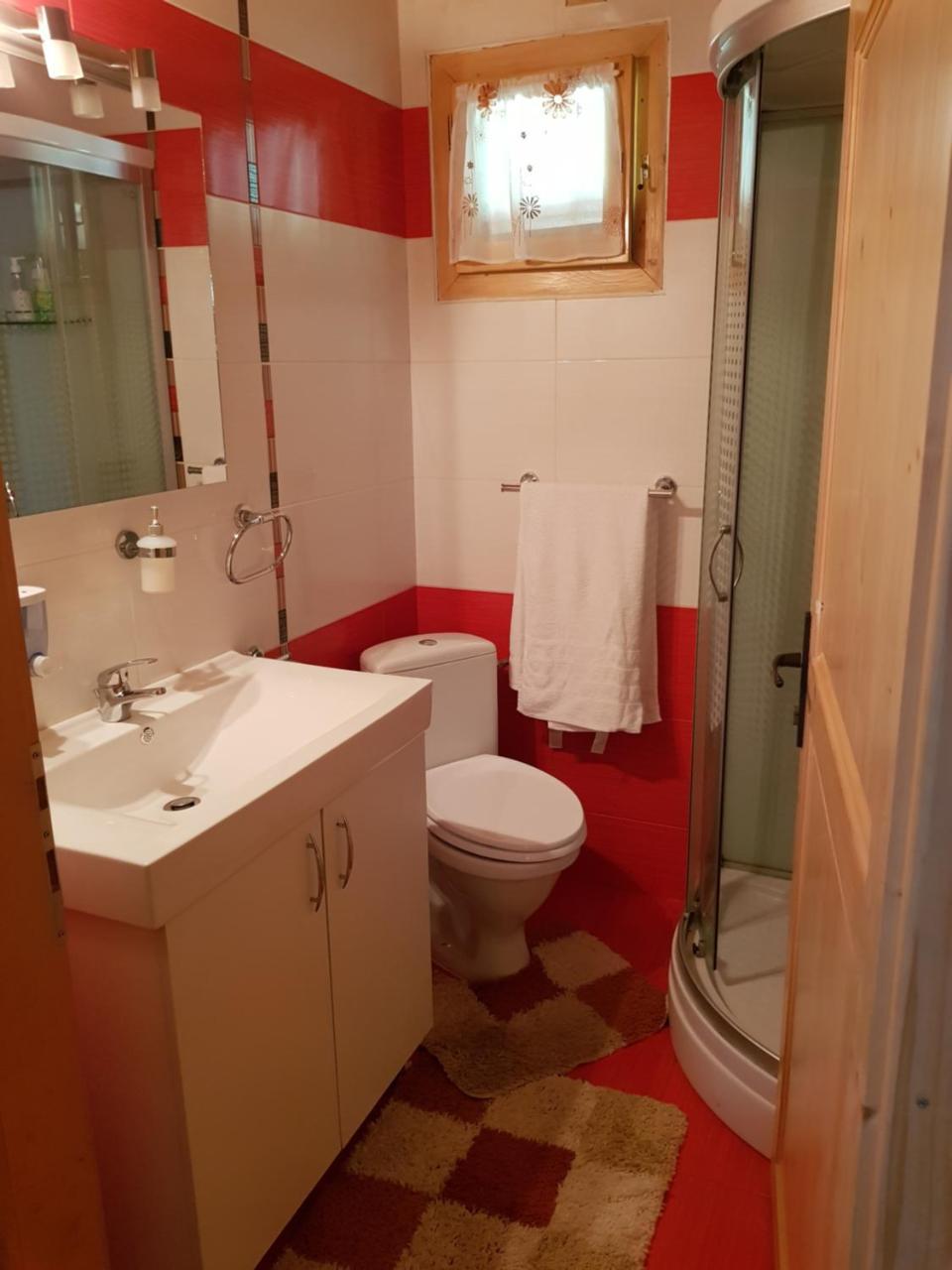 Casa De La Lac Sighetu Marmaţiei Екстериор снимка