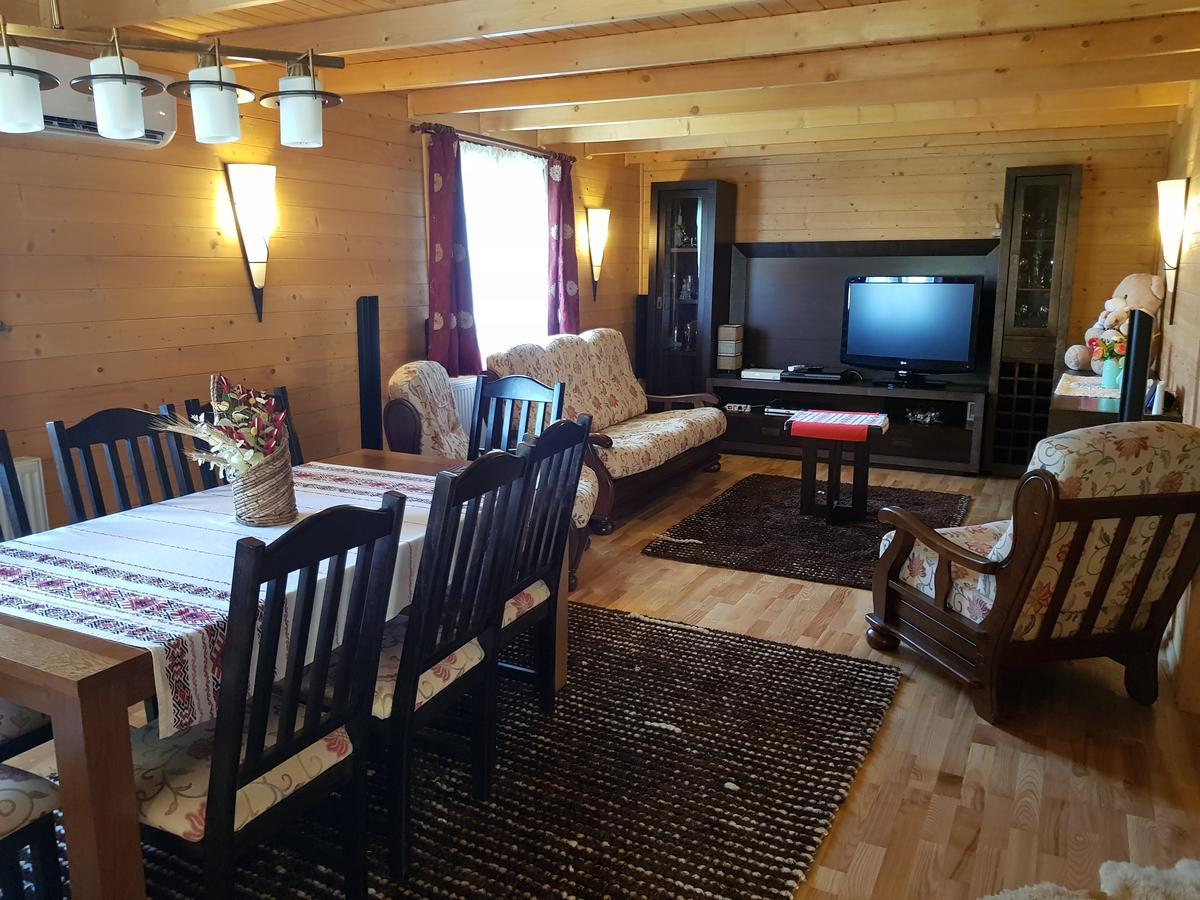 Casa De La Lac Sighetu Marmaţiei Екстериор снимка